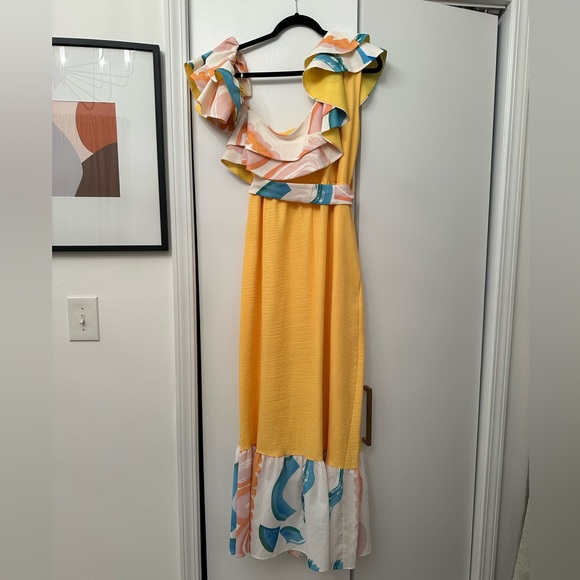 Brand new yellow dress with colorful ruffles - Picture 7 of 8